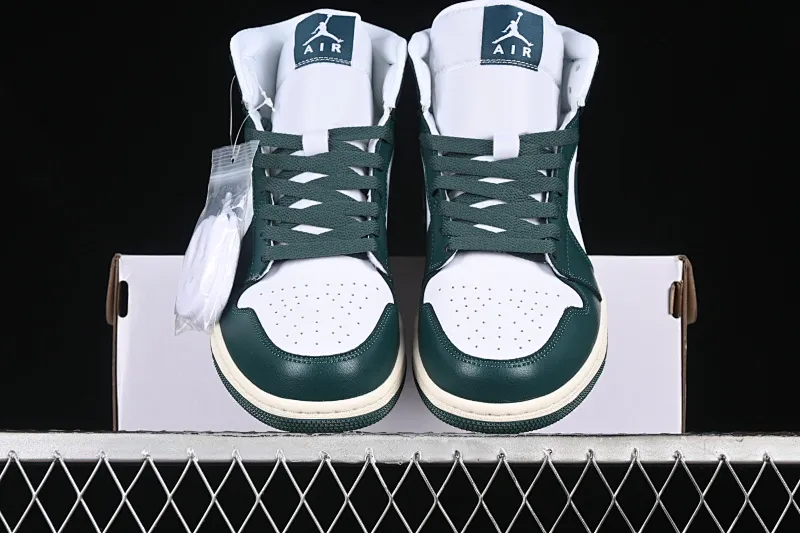 All categories Air Jordan Jordan series basketball shoes Air Jordan 1 Mid Air Jordan 1 Mid "Oxidized Green" AJ1 Joe 1 white and green color Zhongbang basketball shoes BQ6472-133